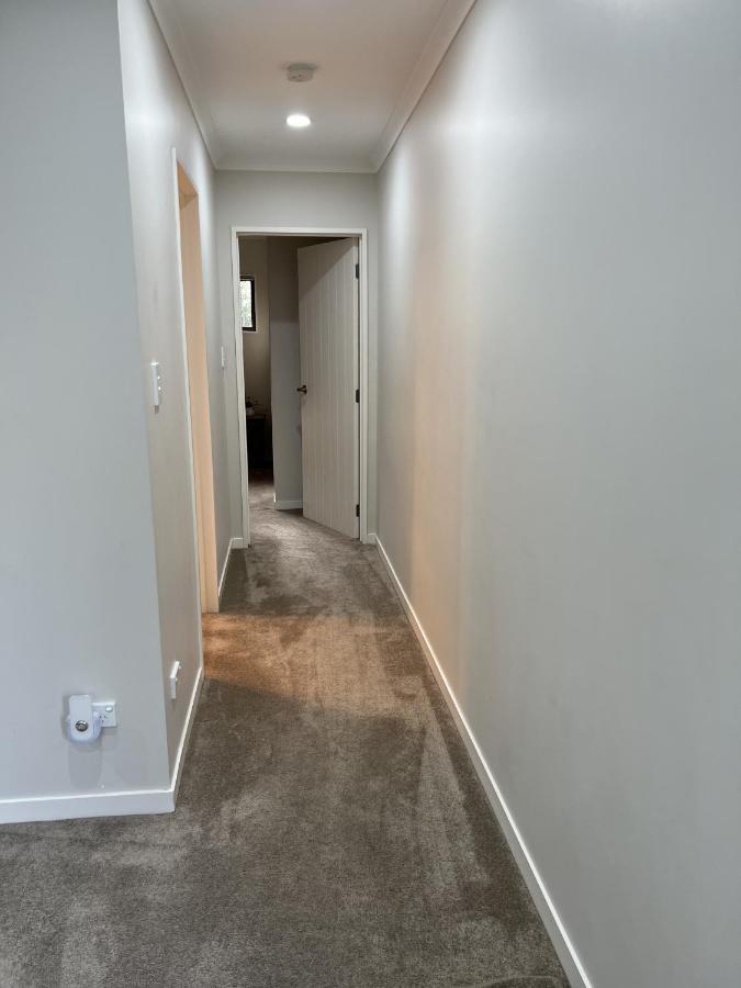 Guest Suite - Cosy Place In The Wattle Downs Auckland Exterior photo